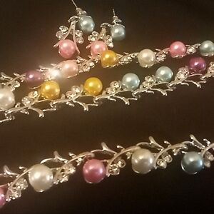 Colorful Multi Colored Pearl and CrystalVine Necklace, Bracelet And Earrings Set